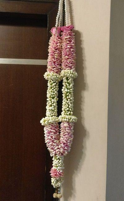 Jasmine Checkered Varmala