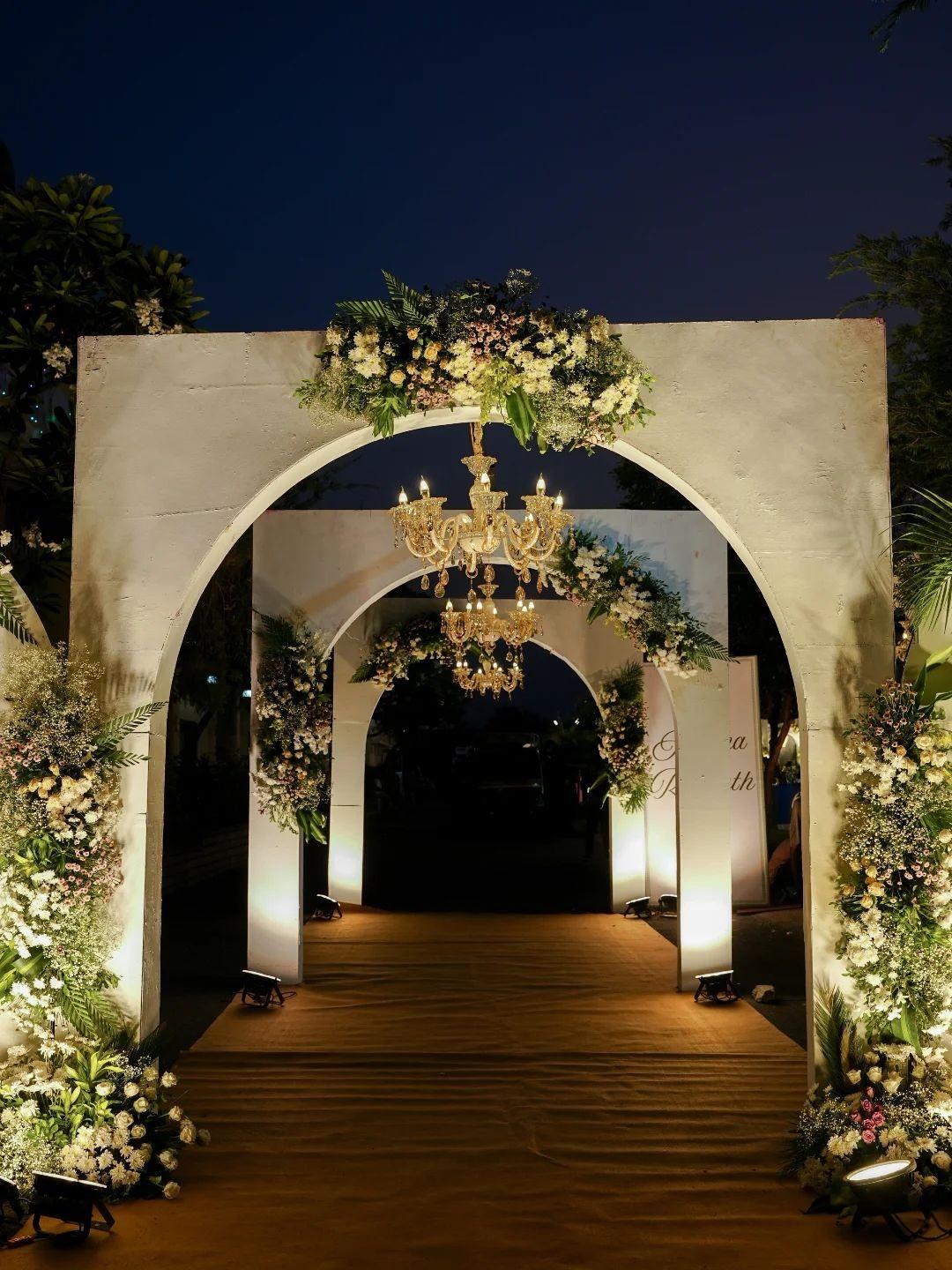 Chandelier Passage
