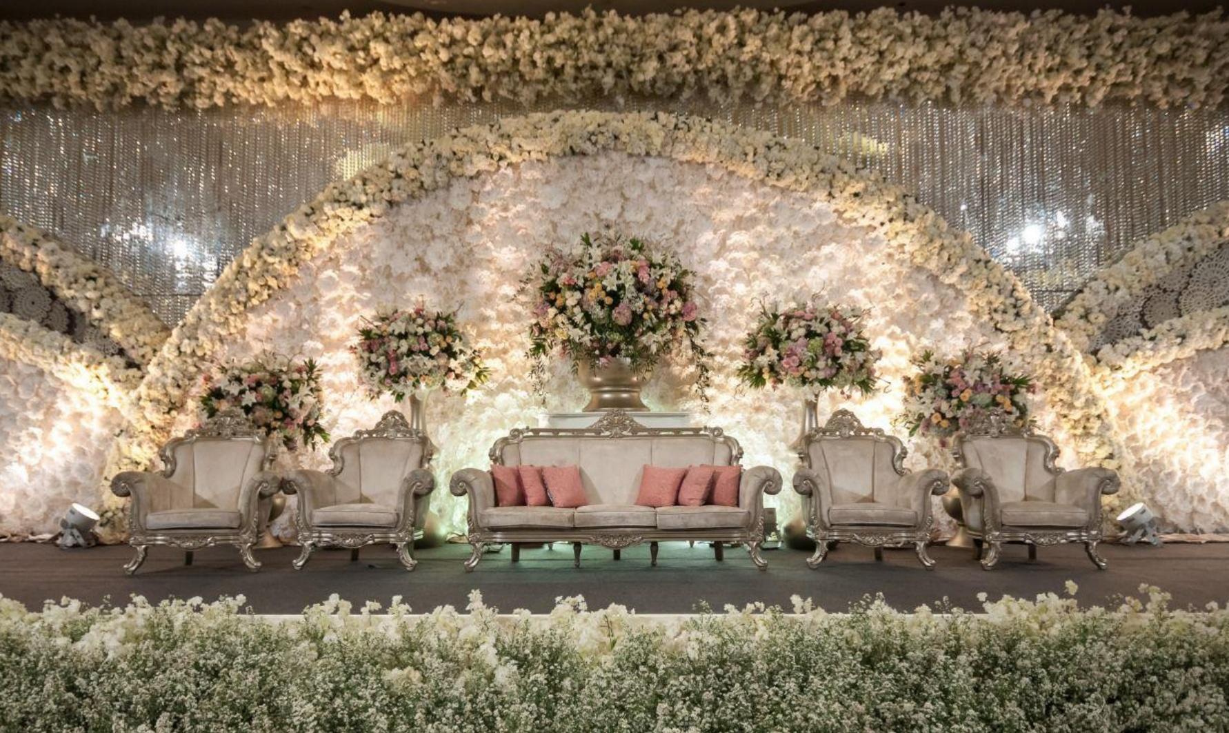 Opulent Oasis