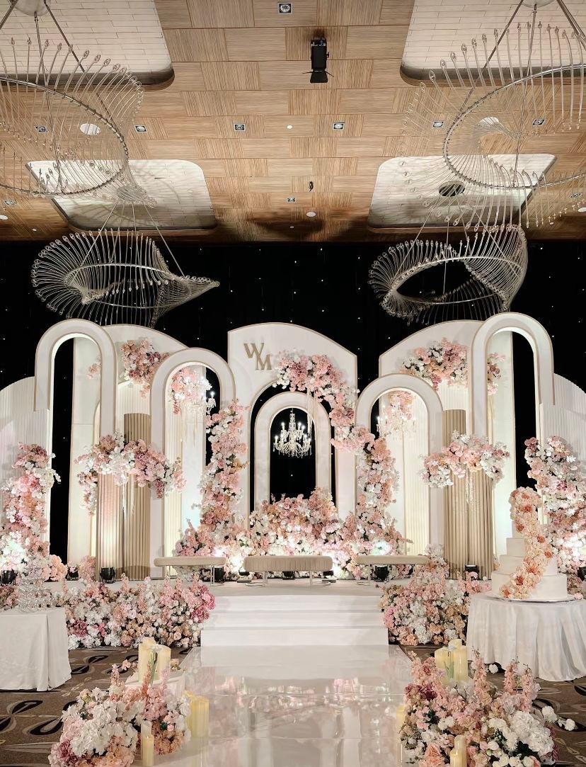 Blush Grandeur