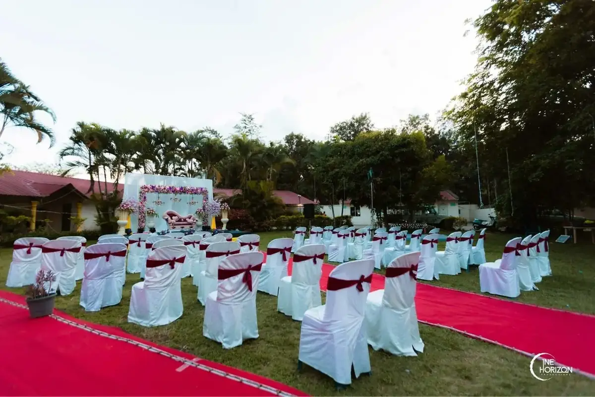 5. The Country Club