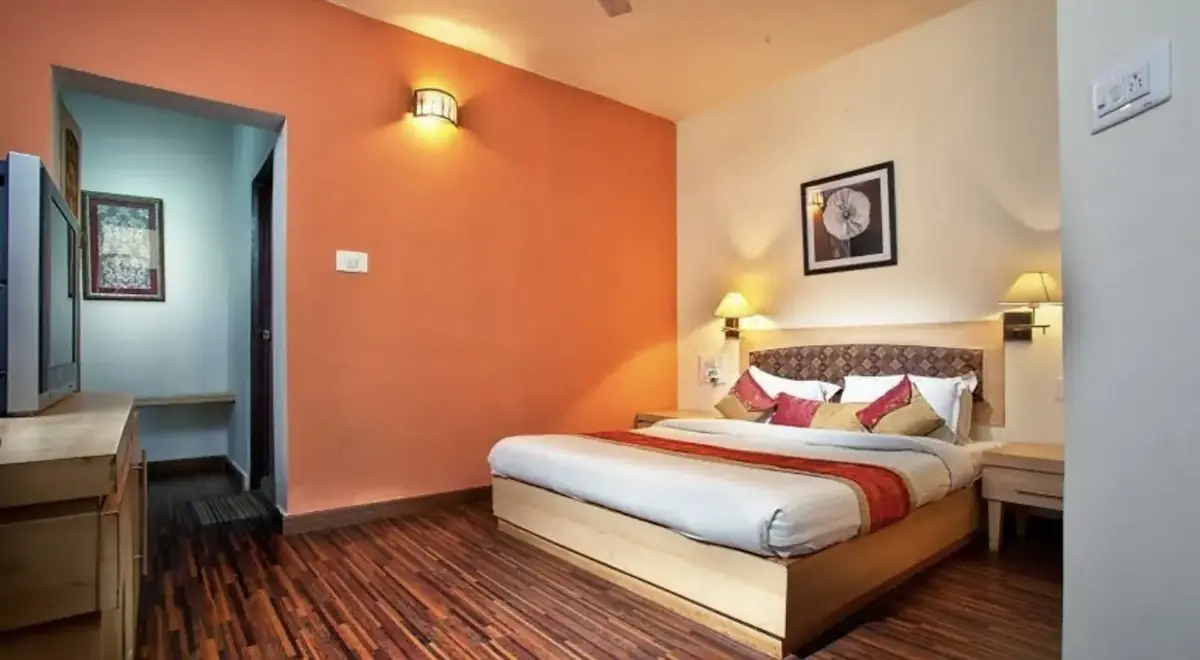 1. Holiday Village