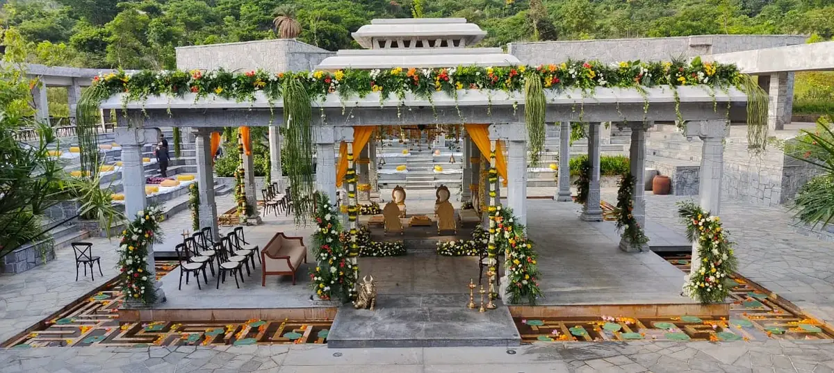 Mandap Decor – Honoring the Sacred