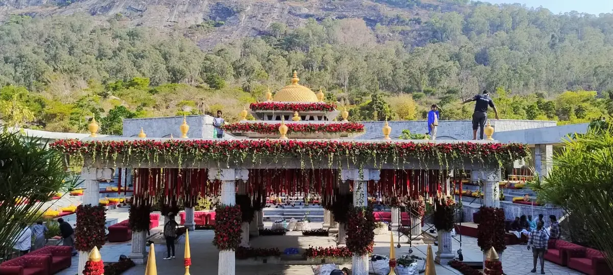 Mandap Decor – Honoring the Sacred